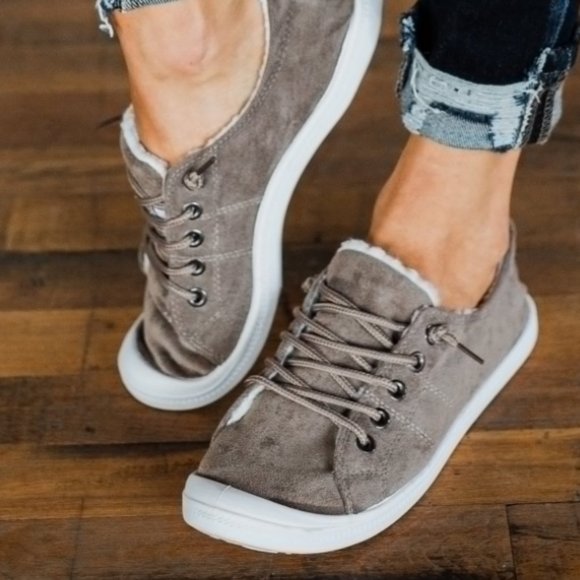 Gypsy Jazz Shoes Gypsy Jazz Womens Ronnie Sherpa Lined Sneakers